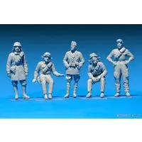 1/35 Scale Model Kit - People/Animals
