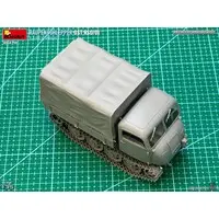 1/35 Scale Model Kit - Tank