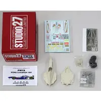 Garage Kit - Plastic Model Kit - Vehicle