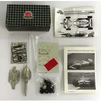 1/43 Scale Model Kit - Vehicle