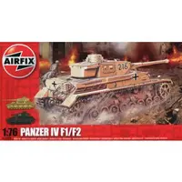 1/76 Scale Model Kit - Tank