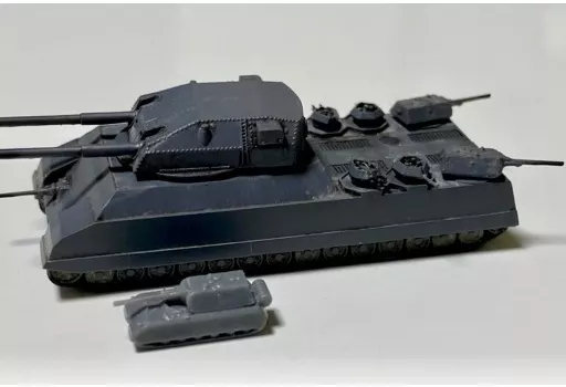 1/700 Scale Model Kit - Tank