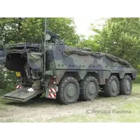 1/72 Scale Model Kit - Tank