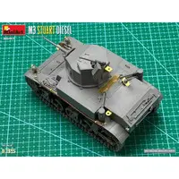 1/35 Scale Model Kit - Tank