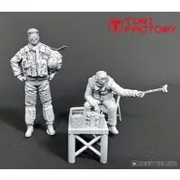 1/72 Scale Model Kit - Hot Shots!