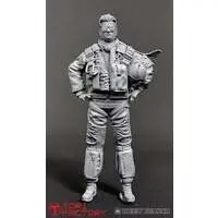 1/72 Scale Model Kit - Hot Shots!