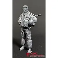 1/72 Scale Model Kit - Hot Shots!