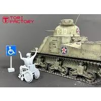 1/32 Scale Model Kit - Hot Shots!