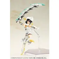 MEGAMI DEVICE M.S.G - MEGAMI DEVICE M.S.G 07 NINJA BLADE KAZAKIRI GALE Model Kit