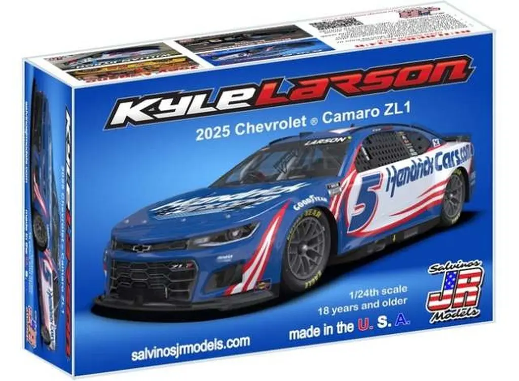 1/24 Scale Model Kit - Chevrolet