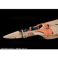 PLAMAX - 1/72 Scale Model Kit - Super Dimension Fortress Macross / VF-1D Valkyrie & Ichijo Hikaru & Lynn Minmay