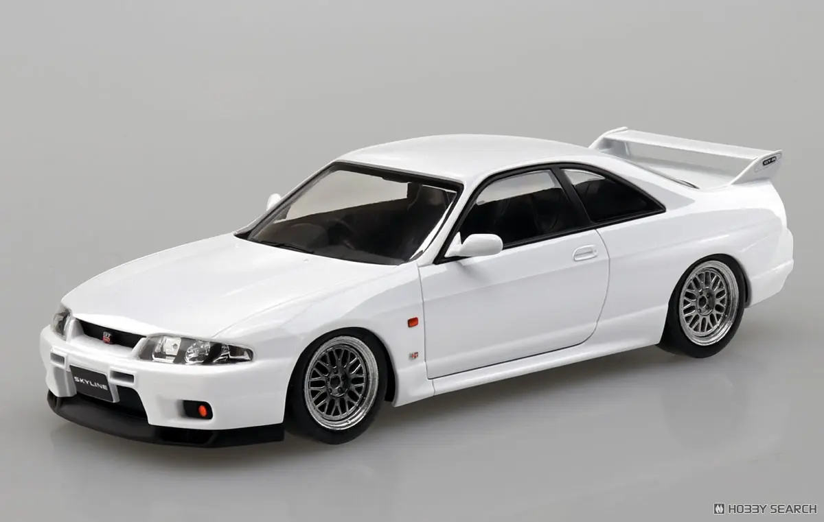 1/32 Scale Model Kit - NISSAN / SKYLINE
