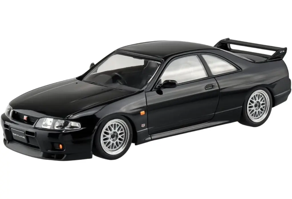 1/32 Scale Model Kit - NISSAN / SKYLINE