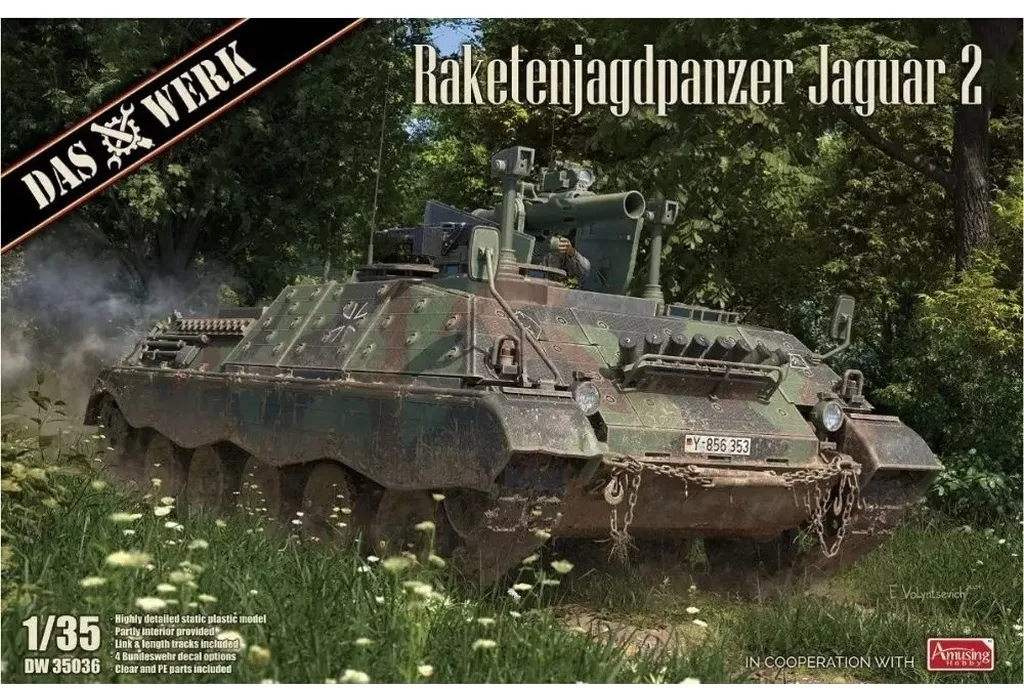 1/35 Scale Model Kit - Tank