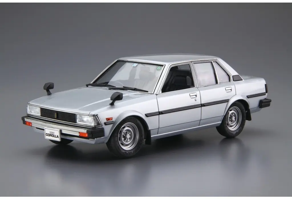 1/24 TOYOTA E71/70 COROLLA Sedan GT/DX '79 Model Kit