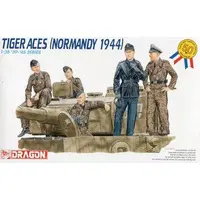 1/35 Scale Model Kit - Waffen-SS / Tank Crew & Michael Wittmann