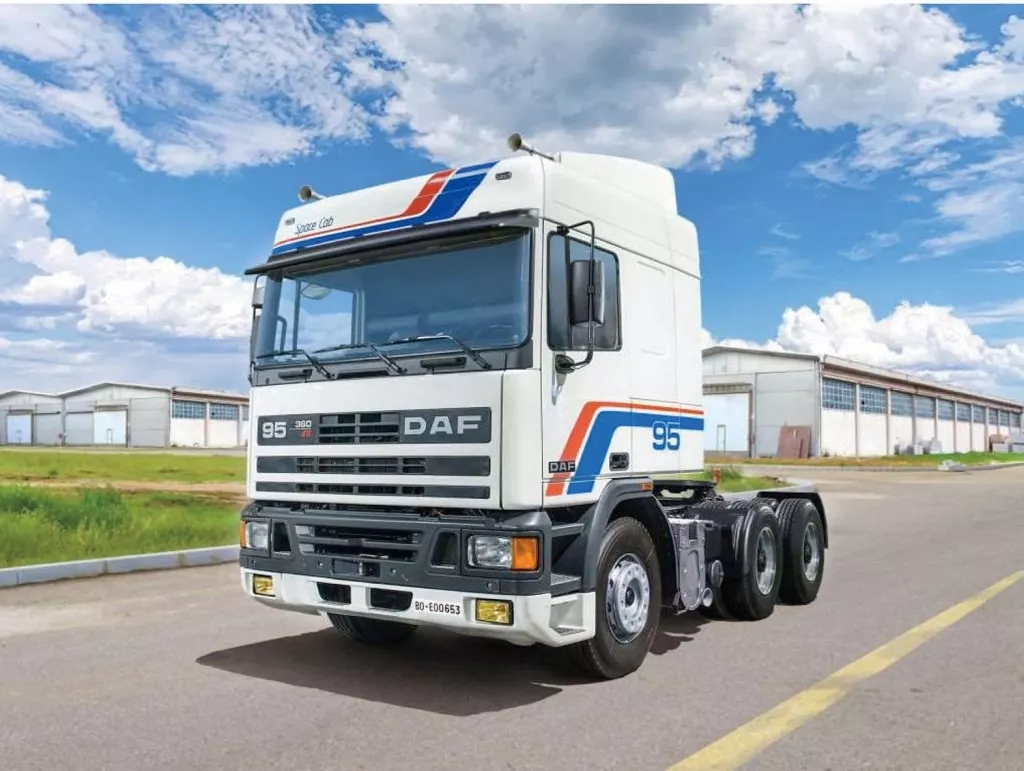 1/24 Scale Model Kit - Vehicle