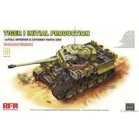 1/35 Scale Model Kit - Tank