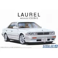 1/24 NISSAN HC33 LAUREL MEDALIST CLUB・L '91 Model Kit