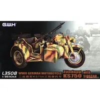 1/35 Scale Model Kit - Motorcycle