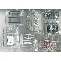 1/24 Scale Model Kit - PRE-PAINTED MODEL / SKYLINE