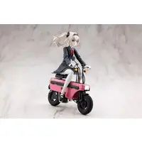 Plastic Model Kit - SOUSAI SHOJO TEIEN / Honda AB12 Motocompo & Emma Koishikawa