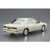 1/24 NISSAN Y31 CIMA TYPEⅡ LIMITED '90 Model Kit