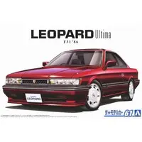 1/24 NISSAN UF31 LEOPARD 3.0 Ultima '86 Model Kit