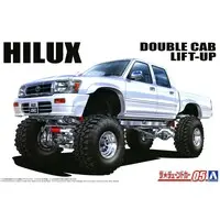 1/24 LN107 HILUX PICKUP DOUBLE CAB LIFT UP '94 (TOYOTA) Model Kit