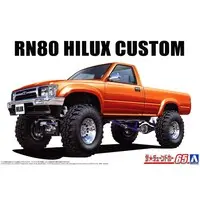 1/24 RN80 HILUX LONGBED LIFTUP '95 (TOYOTA) Model Kit