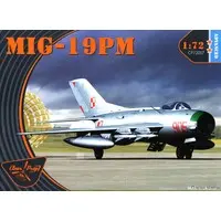 1/72 Scale Model Kit - Fighter aircraft model kits / Mikoyan-Gurevich MiG-19