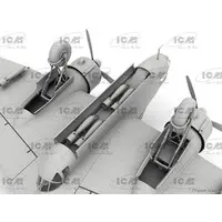 1/48 Scale Model Kit - Bomber / Handley Page Hampden