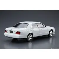 1/24 NISSAN Y33 CEDRIC/GLORIA Granturismo ultima '95 Model Kit