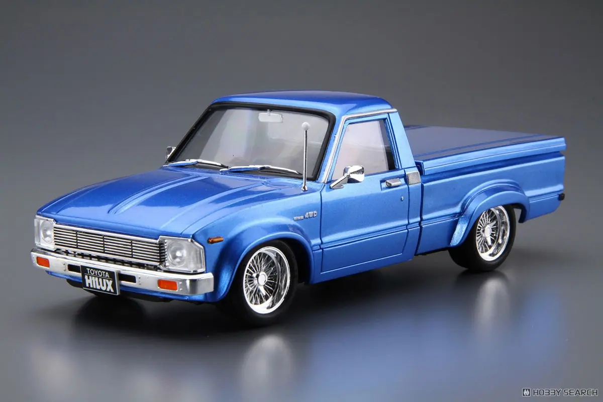 1/24 RN30 HILUX CUSTOM '78（TOYOTA） Model Kit