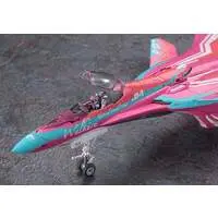 1/72 Scale Model Kit - MACROSS DELTA / Makina Nakajima & VF-31C Siegfried