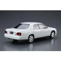 1/24 NISSAN Y33 CEDRIC/GLORIA Granturismo ultima '95 Model Kit