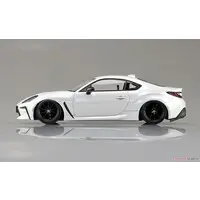 Toyota GR86 2021 (Crystal White Pearl) Model Kit