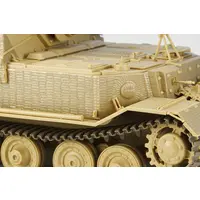 1/35 SCALE GERMAN HEAVY TANK DESTROYER ELEFANT Model Kit