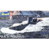 Plastic Model Kit - Nuclear submarine