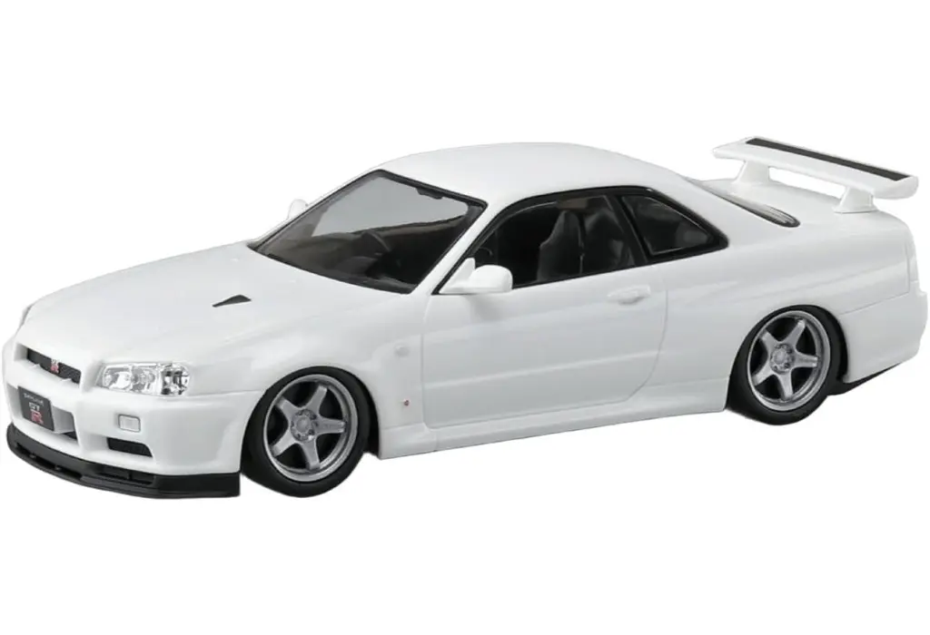 1/32 Scale Model Kit - NISSAN / SKYLINE