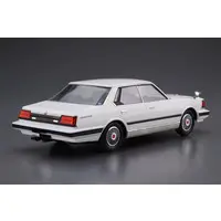 1/24 NISSAN P430 CEDRIC/GLORIA 4HT 280E Brougham '82 Model Kit