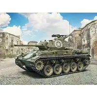 1/35 Scale Model Kit - Tank