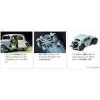 1/35 SCALE CITROEN TRACTION 11CV STAFF CAR Model Kit