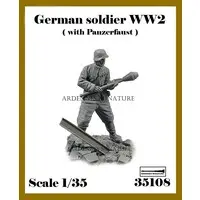 1/35 Scale Model Kit - People/Animals