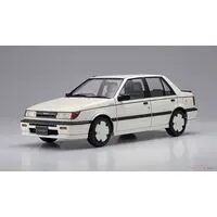 1/24 Scale Model Kit - Isuzu