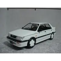 1/24 Scale Model Kit - Isuzu