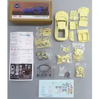 1/24 Scale Model Kit - Vehicle