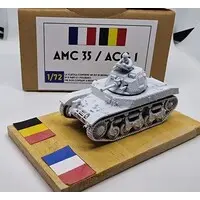 1/72 Scale Model Kit - Renault