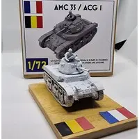 1/72 Scale Model Kit - Renault