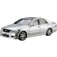 1/24 TOYOTA GRS182 CROWN RoyalSaloon G/ATHLETE G '03 Model Kit